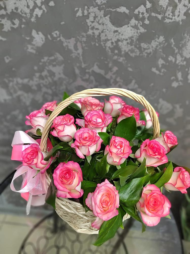 Цветочная композиция из Розы в корзине в Спас-Заулок