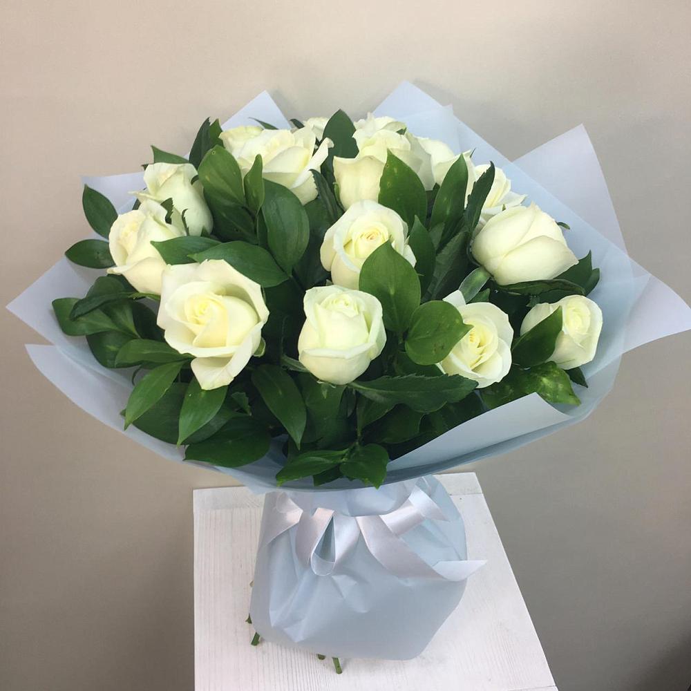 Букет 15 Белых роз Проуд в Спас-Заулок