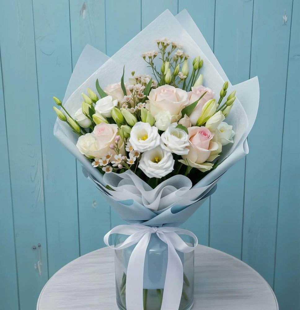 Букет цветов из: Розы и Лизиантусы в Спас-Заулок