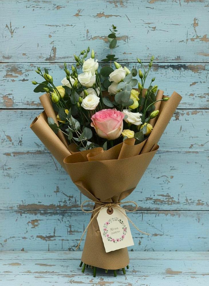 Букет цветов из: Розы и Лизиантусы в Спас-Заулок