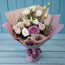 Букет цветов из:  Розы и Лизиантусы в Спас-Заулок