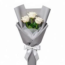 Букет 3 белые розы в Спас-Заулок