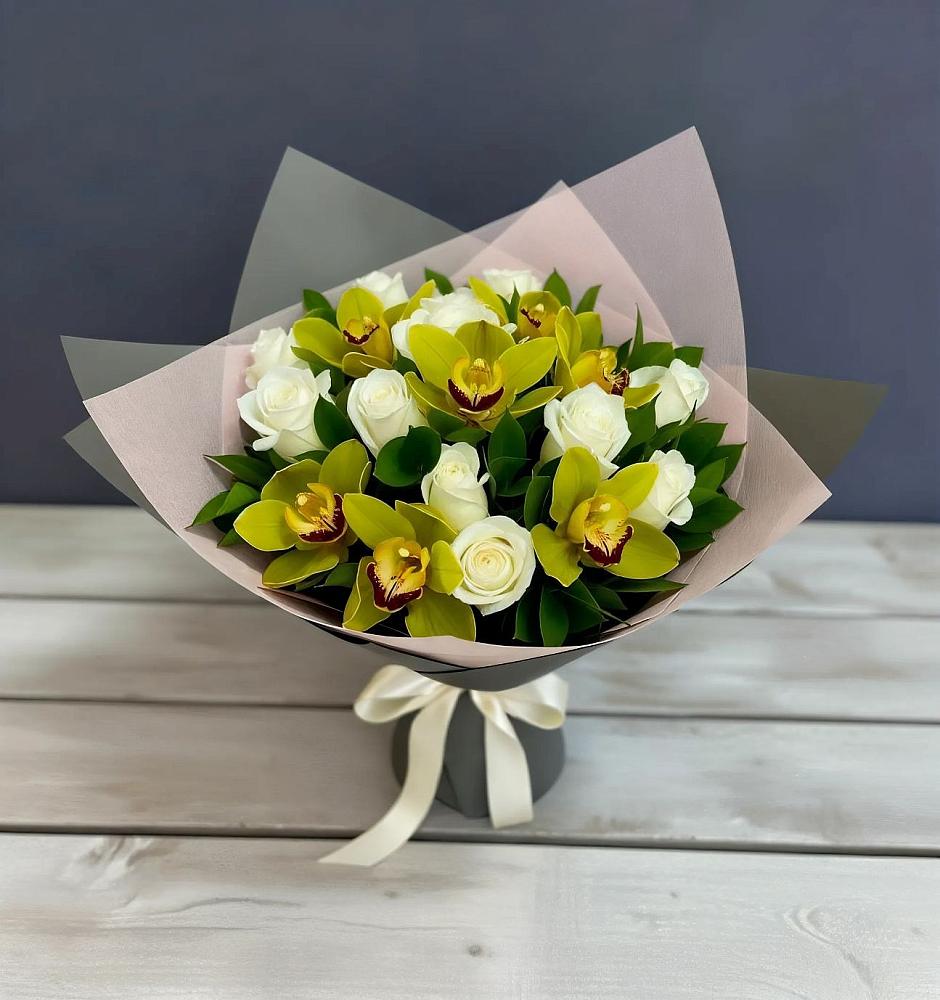 Букет цветов из: Орхидеи и Розы в Спас-Заулок