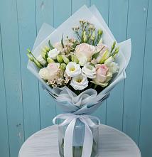 Букет цветов из:  Розы и Лизиантусы в Спас-Заулок