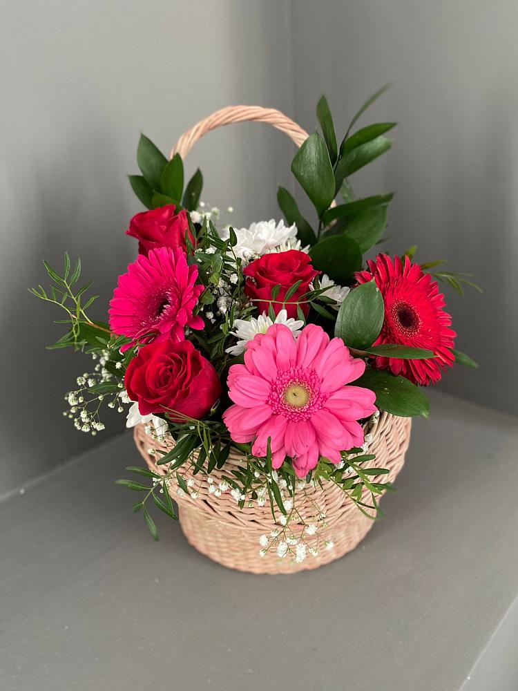 Цветочная композиция из Розы, Хризантемы и Герберы в корзине в Спас-Заулок