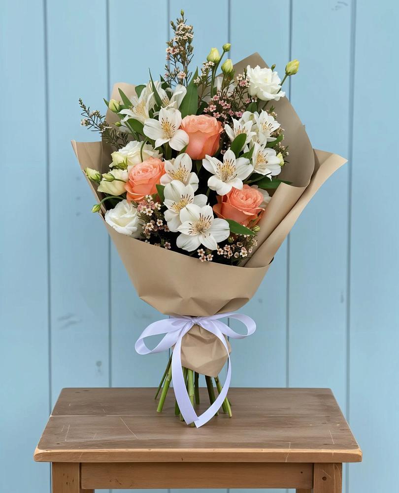 Букет цветов из: Альстромерии, Лизиантусы, Розы и Хризантемы в Спас-Заулок
