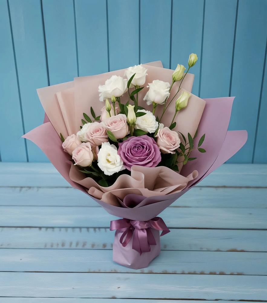 Букет цветов из: Розы и Лизиантусы в Спас-Заулок